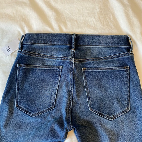 Gap True Skinny jeans. Size 27, blue. - Picture 5 of 6